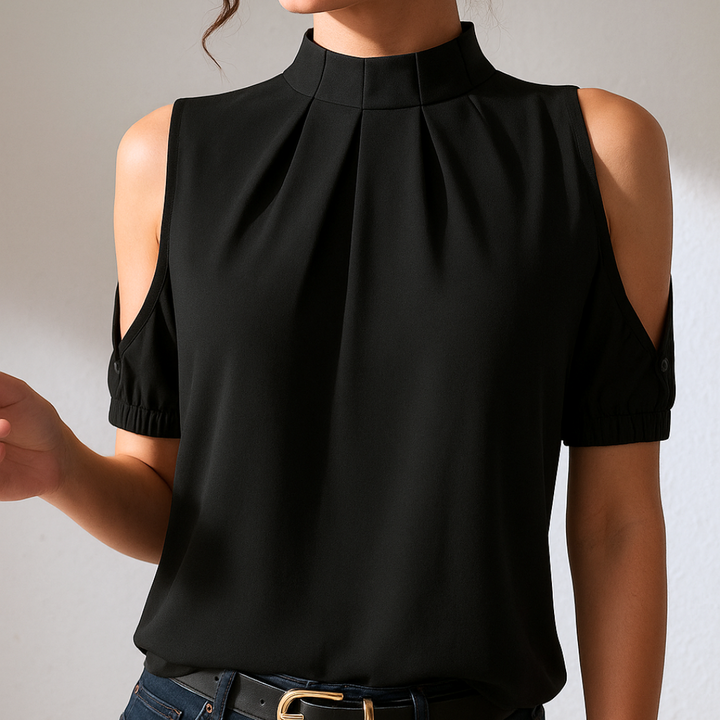 Samantha - Black pleated blouse with slit sleeves