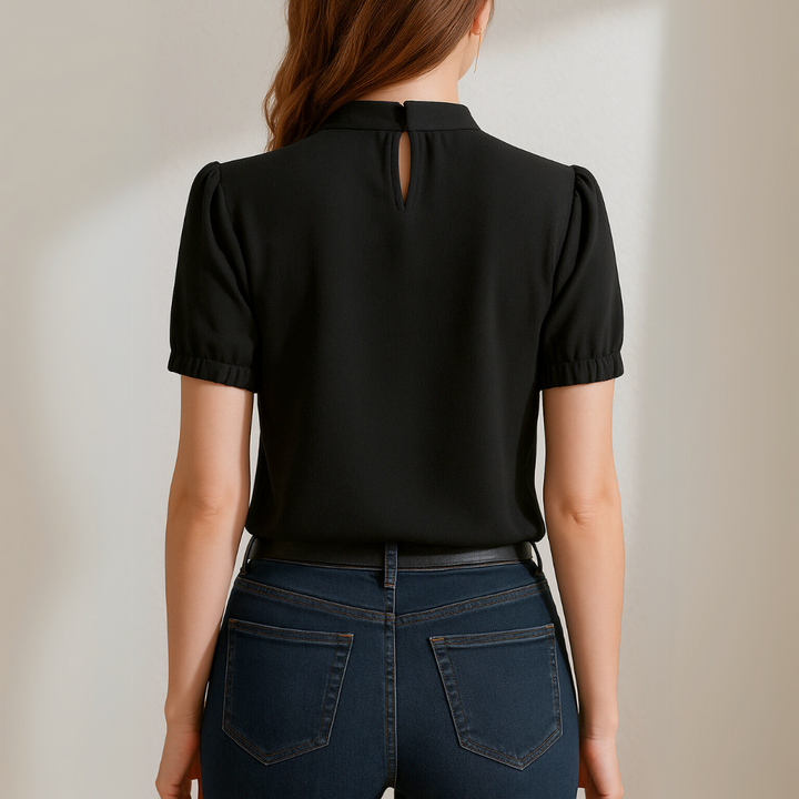 Samantha - Black pleated blouse with slit sleeves