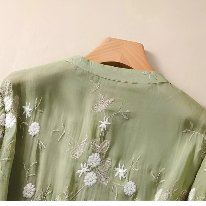 Juliette - Cotton Top with Embroidered Flowers