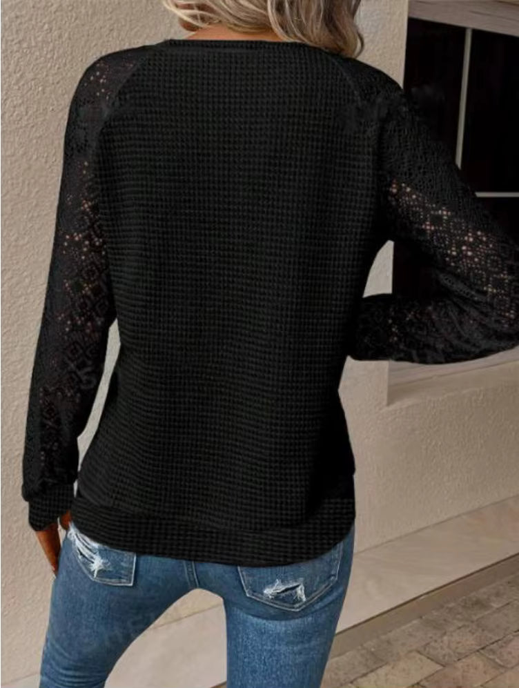Kayla - Lace Crochet Top Long Sleeves