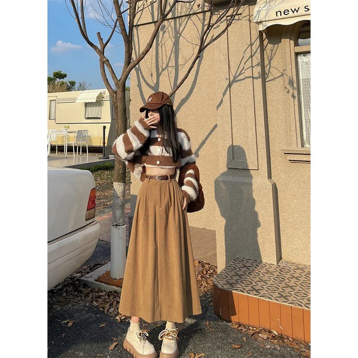 Mia – Corduroy Midi Skirt