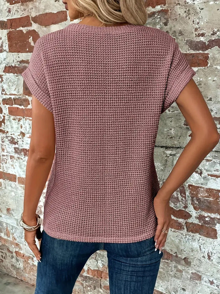 Elise - Sweetheart Round Neck T-Shirt
